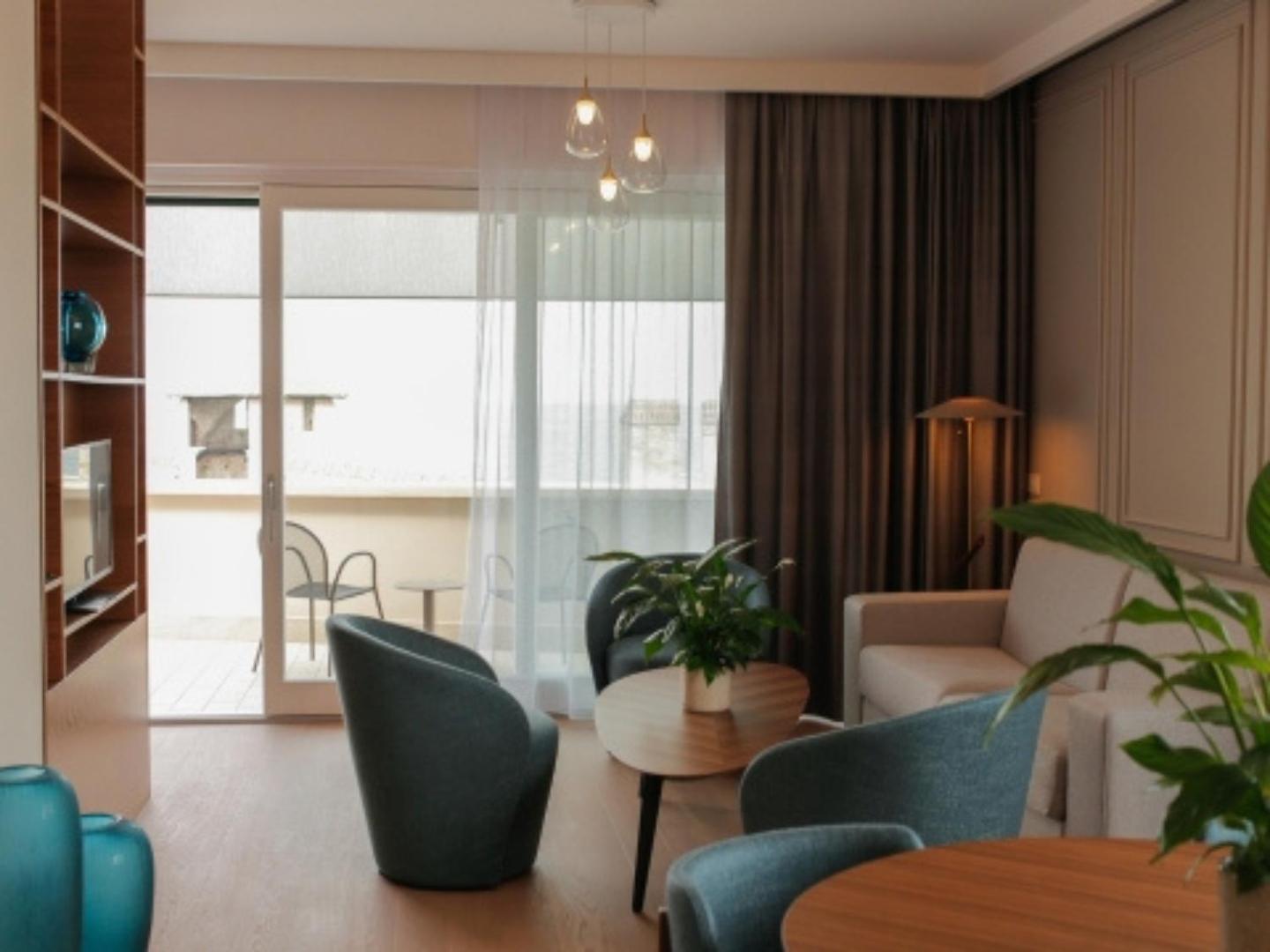 Grand Hotel Terme Sirmione Ngoại thất bức ảnh A living room in a modern apartment